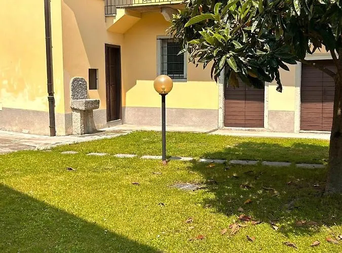 Tra Monti E Feriehus