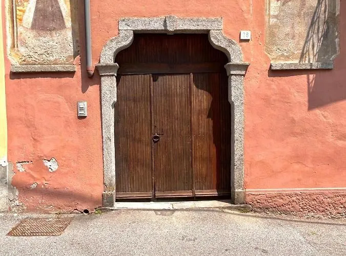 Tra Monti E ורבאניה