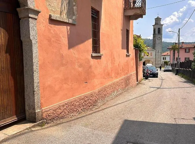 Tra Monti E Βερμπάνια