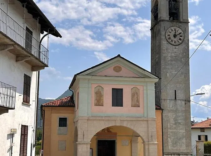 Feriehus Tra Monti E Verbania
