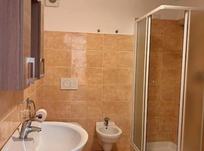 Tra Monti E Feriehus *